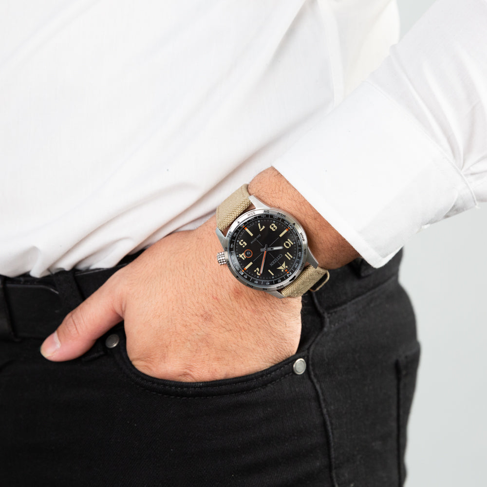 Citizen Orologio analogico unisex con cinturino in pelle Citizen Orologio analogico unisex con cinturino in pelle