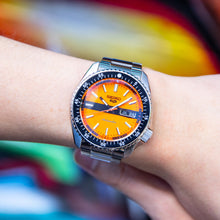 Load image into Gallery viewer, Seiko5 SRPK11K Retro Colour Special Edition
