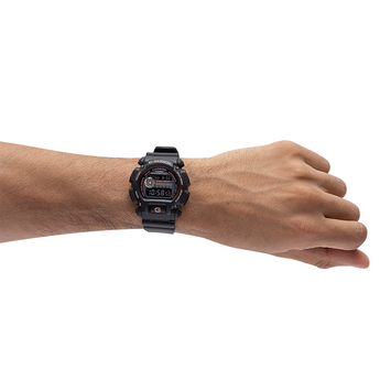 G-Shock DW9052GBX-1A4 Digital