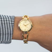 Load image into Gallery viewer, Ellis &amp; Co &#39;Luna&#39; Stone Set Womens Watch