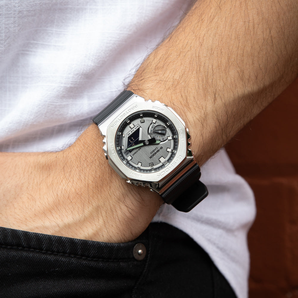 G-Shock GM2100-1A Metal Covered Silver 'CasiOak' – Watch Depot