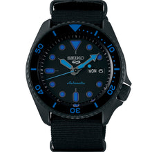 Load image into Gallery viewer, Seiko 5 Sports Automatic SRPD81P-9 Watch